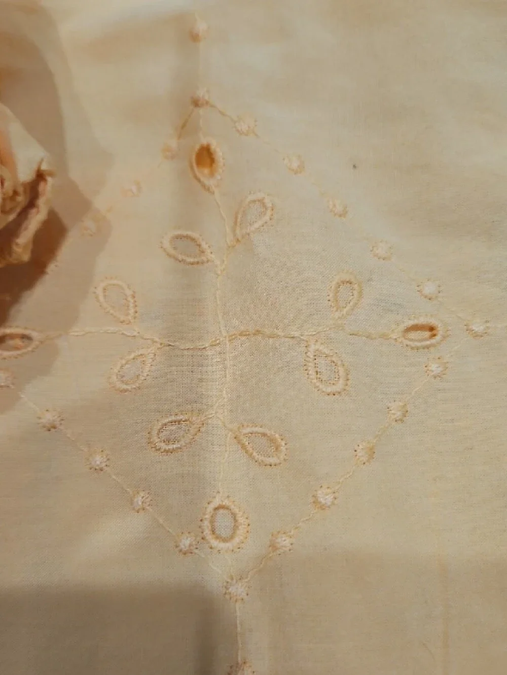 Liz Claiborne Yellow Eyelet Puff-Sleeve Blouse